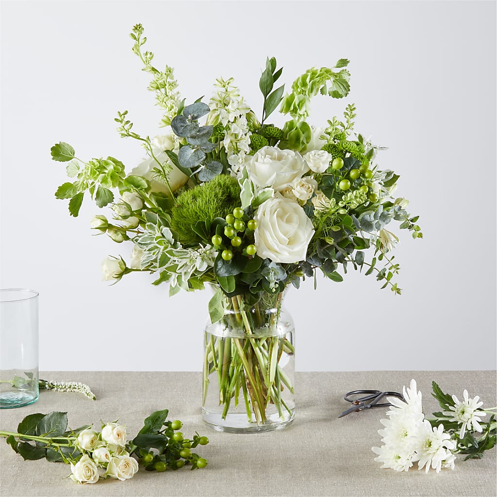 Irish Garden - A Florist Original – Ferguson Florists Inc, Attalla AL