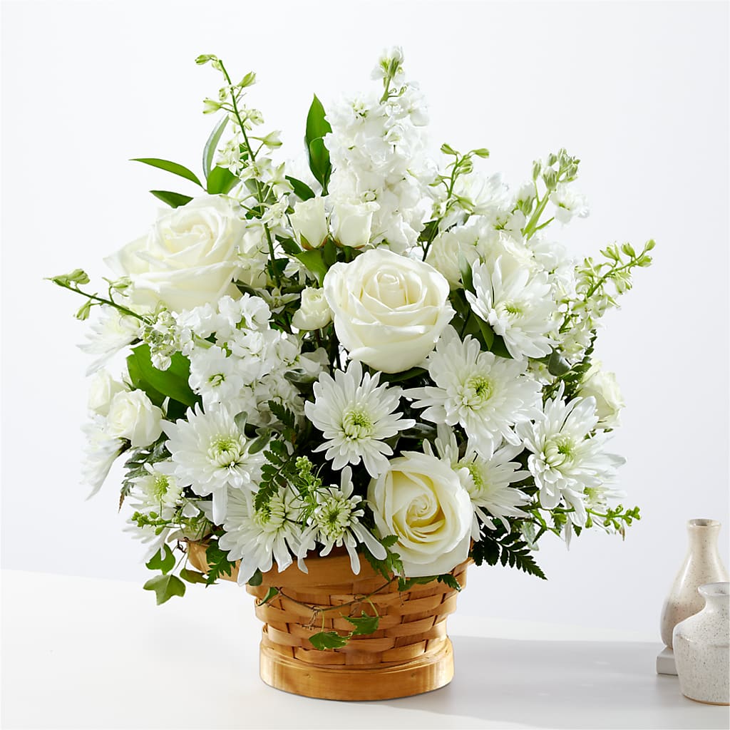 Heartfelt Condolences Arrangement – Ferguson Florists Inc, Attalla AL