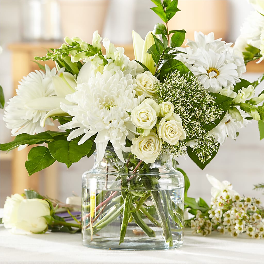 Classic Ivory – A Florist Original – Ferguson Florists Inc, Attalla AL