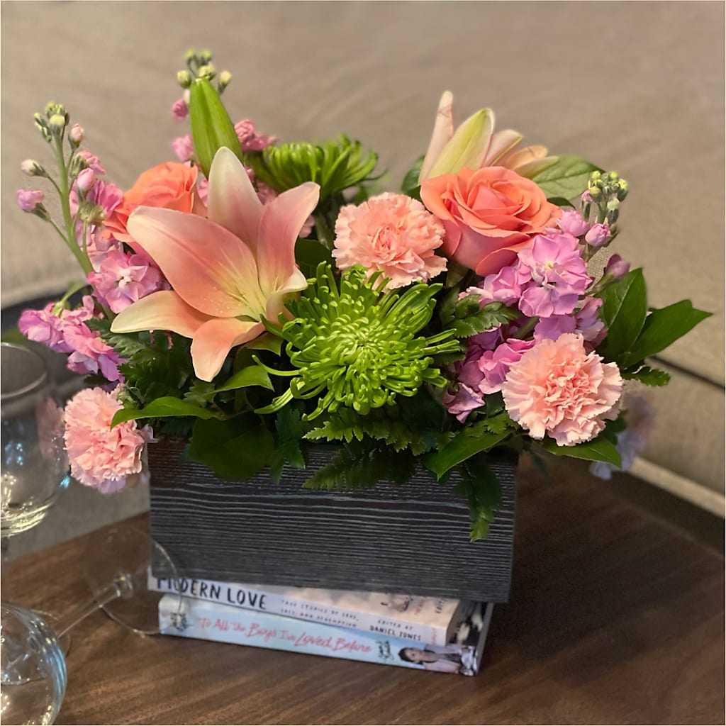 Beautiful Spirit Basket –  Ferguson Florists Inc, Attalla AL