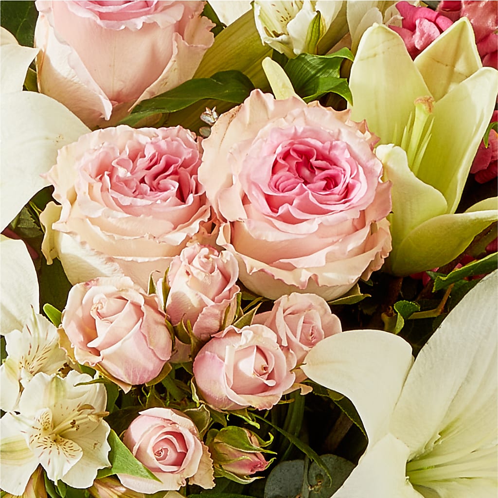 Ballet Slippers Bouquet –  Ferguson Florists Inc, Attalla AL